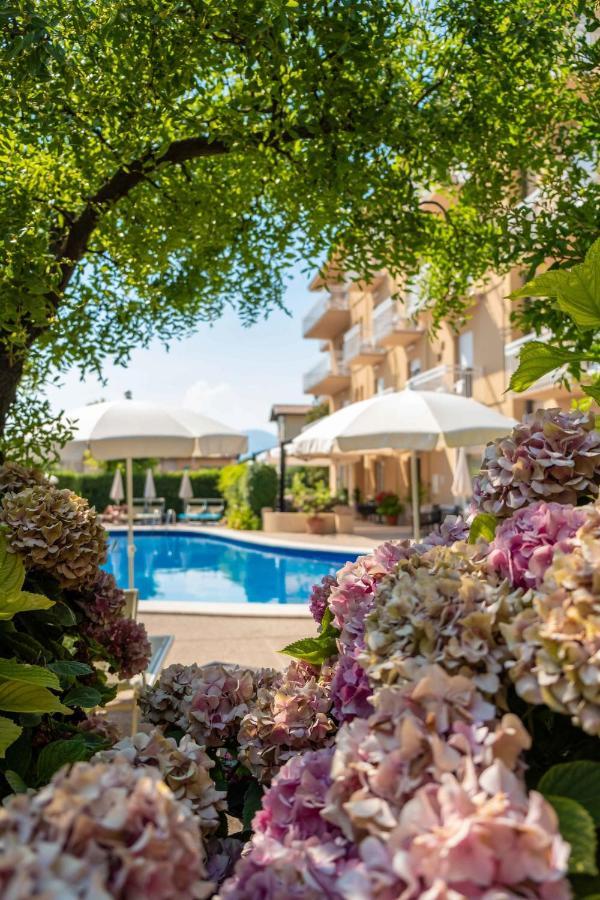 Hotel Romeo Torri Del Benaco Exterior foto